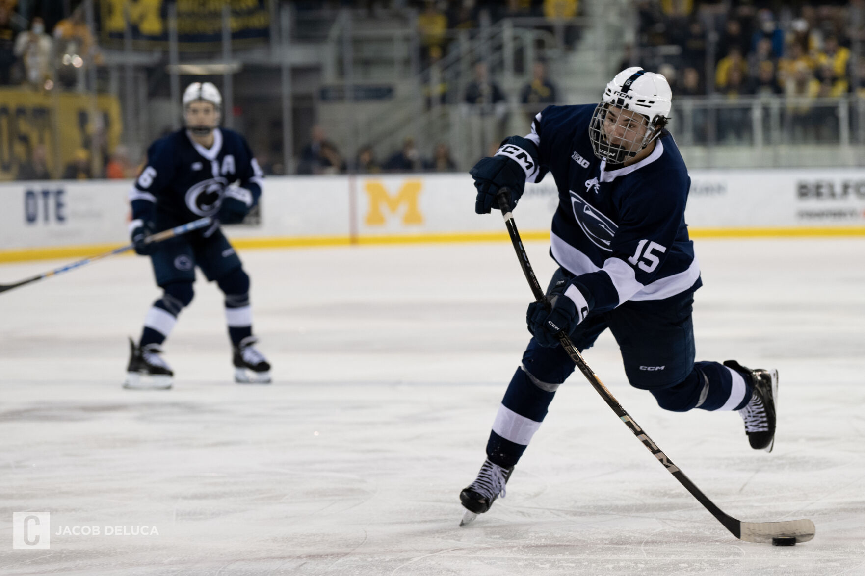Hockey for men vs. Playoff Michigan, Charlie Cerrato shoots